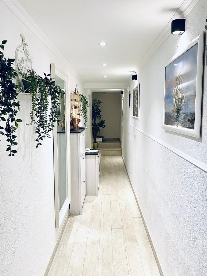 Nina Apartment